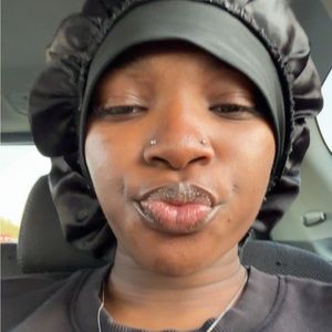 Meet your Posher, Danasia